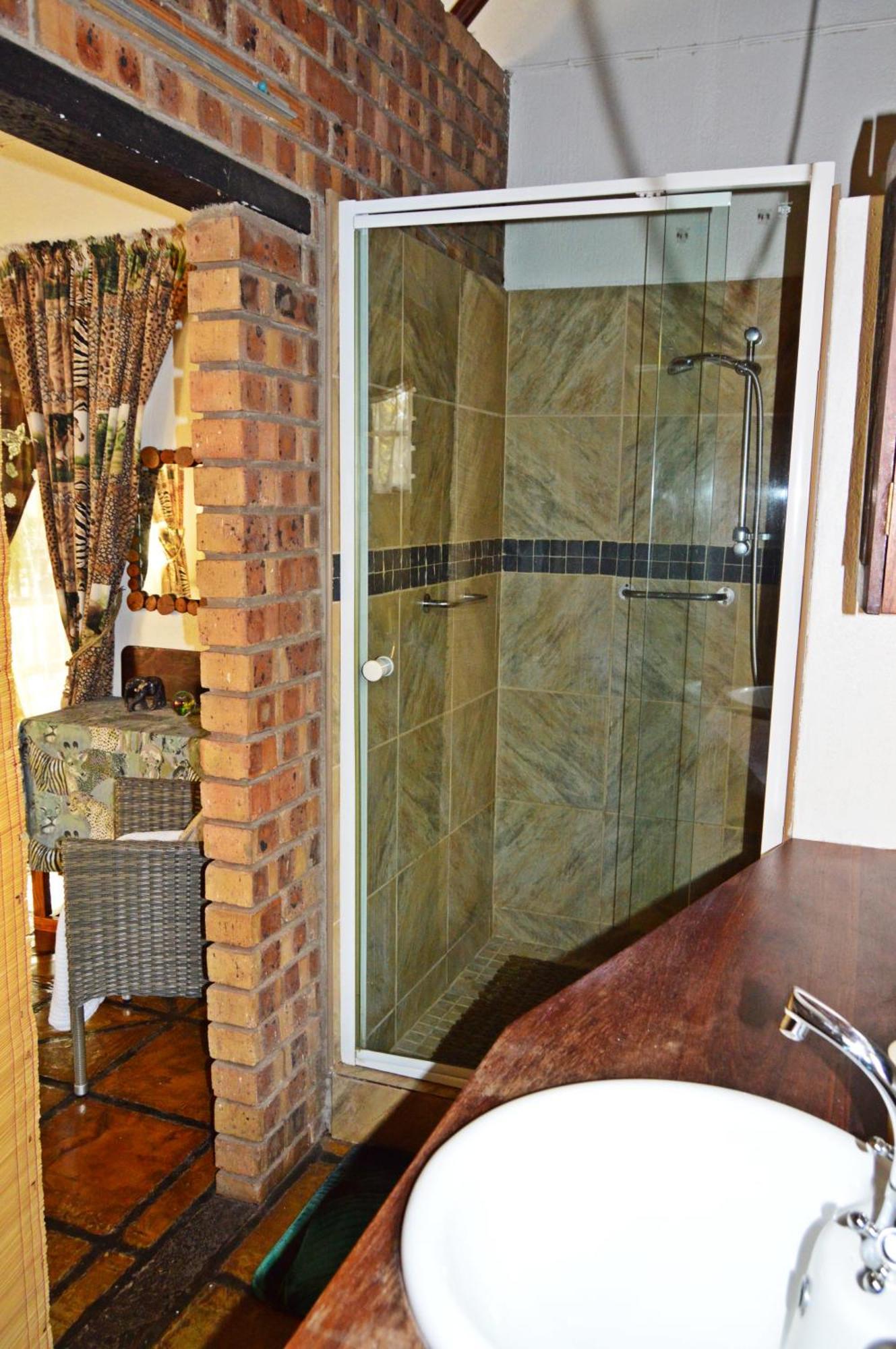 Bona Ngwenya Lodge & Safaris Marloth Park Extérieur photo